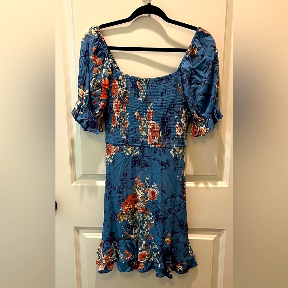 Band of Gypsies Blue Floral Dress Size Small. NWOT